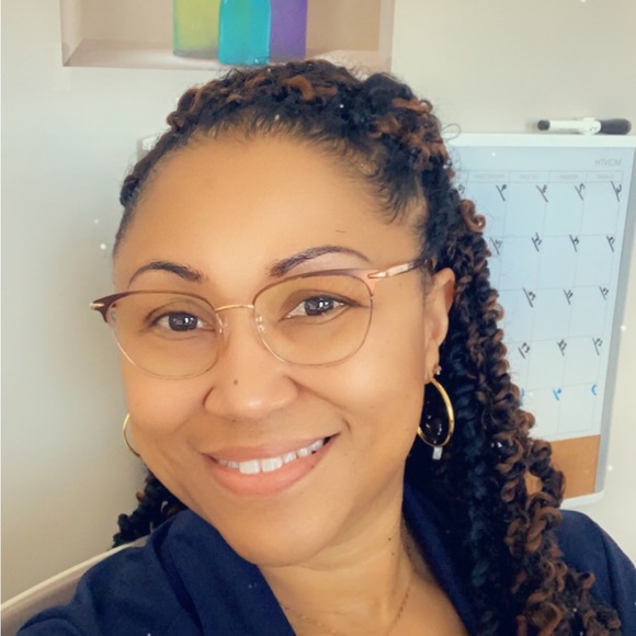 Meet your Posher, Shaynel - Picture 2 of 2